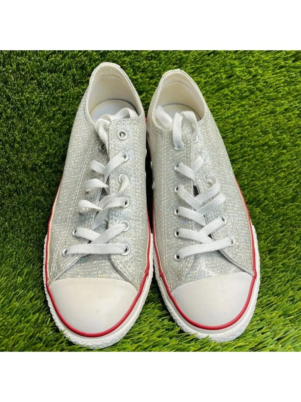 Converse Chuck Taylor All Star OX Girls Size 5Y Silver Athletic Shoes Sneakers